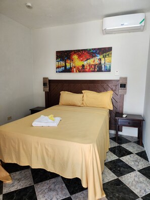 Free WiFi, bed sheets