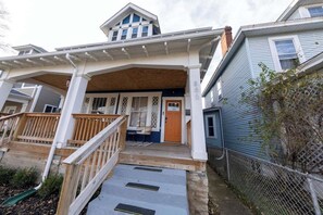 Exterior - Downtown Townhome with Private Hot Tub! (Columbus)