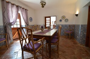 Casa, fumadors | 6 dormitoris