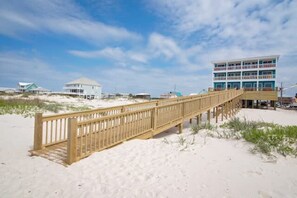 Exterior - Beachfront 9bed Easybreezy West (Gulf Shores)