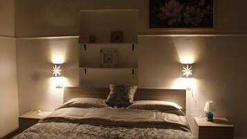 1 Schlafzimmer, Schreibtisch, WLAN, BettwÀsche