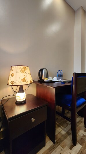Deluxe Double Room, Garden View | Ruang tamu