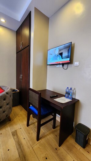 Habitación de lujo doble, vistas al jardín | Zona de estar