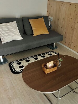 Family Double or Twin Room, 1 Bedroom, Non Smoking, Kitchen | Living area | Heated floors - GreeneStay (Seoul)