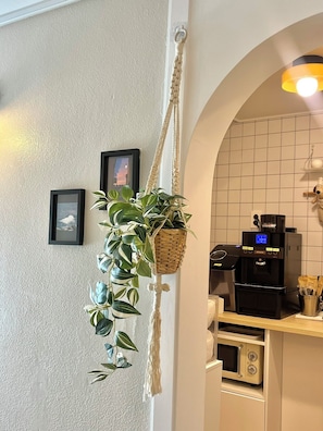 Mini-fridge, microwave, dining tables - GreeneStay (Seoul)