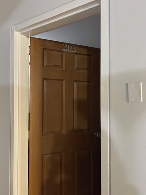 Traditional Quadruple Room | Premium bedding, down comforters, free WiFi - HOTEL ARMENIA CENTRO (Armenia)