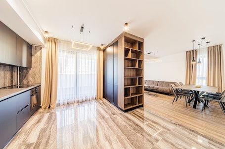 Premier Apartment | Soundproofing, free WiFi. CAVAR APARTHOTEL