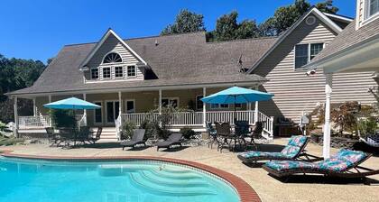 Beautiful Kent Island Getaway with Pool