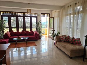 Offices - Charming 3-bedroom bed & breakfast in gorgeous Kandy (Kandy)