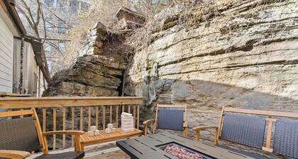 Downtown Loft: Parking, Balcony, Records, Sleeps 6