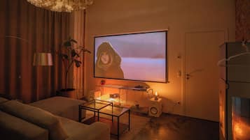 TV connectée, cheminée