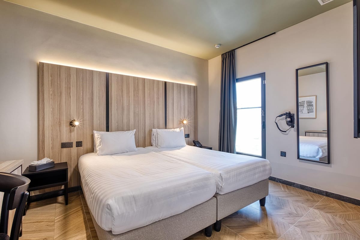 1 bedroom, in-room safe, desk, laptop workspace