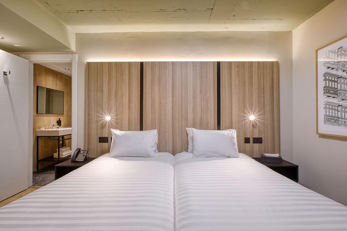 Basic Double Room