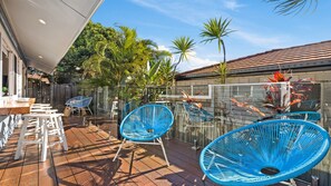 Outdoor dining - Sawtell Beach Shack 2 (Sawtell)