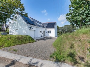 Exterior - 4 bedroom accommodation in Llanrhian, near Haverfordwest (Llanrhian, near Haverfordwest)