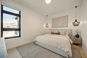 3 chambres, fer et planche à repasser, lit parapluie, Wi-Fi gratuit