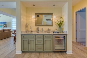 Interior - Direct Beach Front - Pool Home - 6 Bedrooms - 4.5 Bath (Indian Shores)