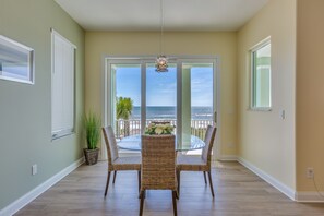 Dining - Direct Beach Front - Pool Home - 6 Bedrooms - 4.5 Bath (Indian Shores)