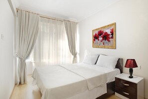 2 chambres, fer et planche à repasser, Wi-Fi, draps fournis