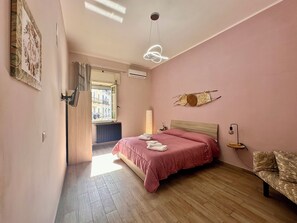 Family Apartment, City View - Dimora Casanova (Naples)