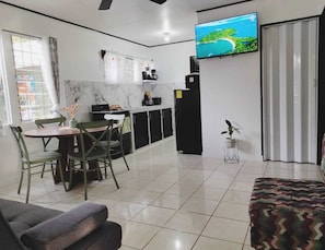 Interior - Comfy Tropical Hideaway - Fully Kitchen (Quepos)
