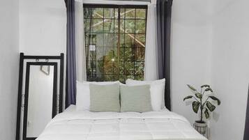 2 bedrooms, desk, iron/ironing board, free WiFi