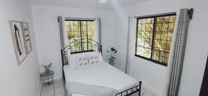 2 chambres, bureau, fer et planche à repasser, Wi-Fi gratuit