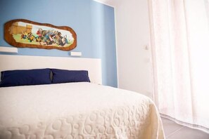 Deluxe Double Room, 1 Queen Bed | In-room safe, desk, laptop workspace, free WiFi - White Asses Rooms (Castellammare del Golfo)