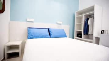 Deluxe-Doppelzimmer, eigenes Bad | Zimmersafe, Schreibtisch, laptopgeeigneter Arbeitsplatz