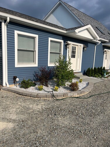NEW charming 2-bedroom house in Pleasant Mount