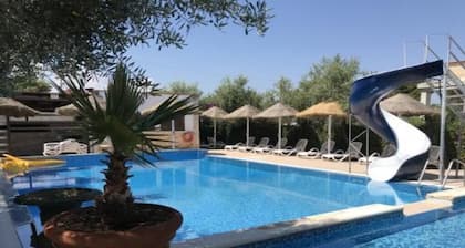 Lovely one-bedroom apartment with sea view on the 2nd floor - CAmpi Bay