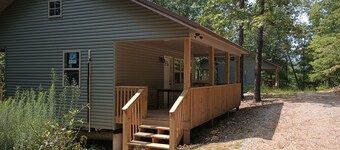 Sugar Pine Cabins
Hummingbird Cabin