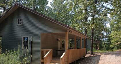 Sugar Pine Cabins
Hummingbird Cabin