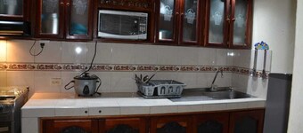 5-bedroom bed & breakfast in wonderful Medellín with WiFi, AC