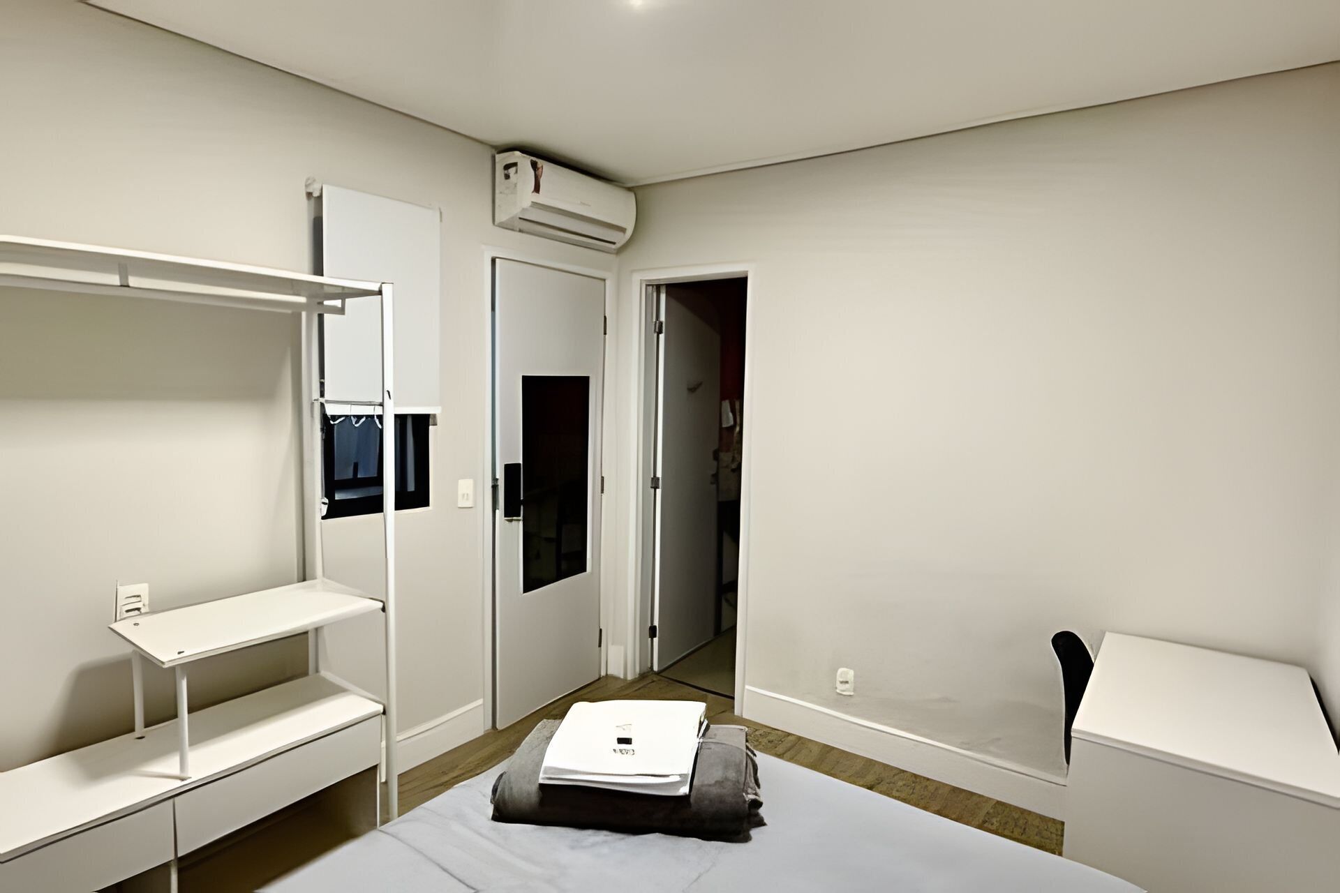 Basic Shared Dormitory | Laptop workspace, iron/ironing board, free WiFi