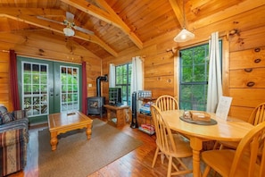 Interior - Smoky Mountains Cabin | Engadine Inn & Cabins (Candler)