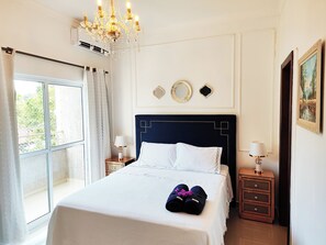 4 Schlafzimmer, Bügeleisen/Bügelbrett, WLAN, Bettwäsche