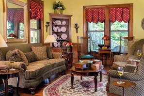 Living area - Historic Victorian Chateau, Free Breakfast Suite 4 (Candler)