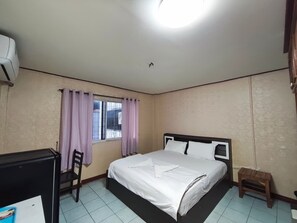 Deluxe Double Room, 1 Bedroom, Balcony, City View | In-room safe, iron/ironing board, free WiFi - Magnifico INN Pattaya (Pattaya)