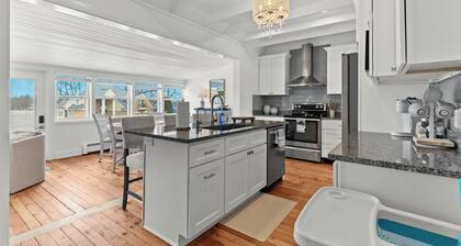 Lily of the Valley Cottage ~ Cozy Lake Orion Gem