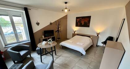 Chambre avec salle de bain privative