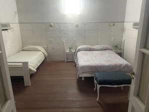 2 bedrooms, WiFi, bed sheets - Apartment downtown capilla del monte (Capilla del Monte)