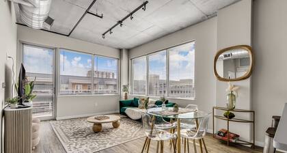 Spacious 2BR Retreat– Perfect for Tropicana Events