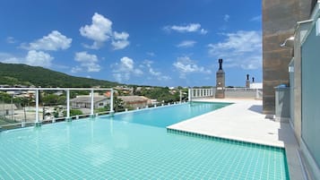 Apartment | Pool | Outdoor pool