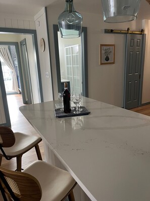 Dining - Our Lake Blyss 3 Bed/2 Bath Condo at The Shores
Discounted 28+ day stays Nov-Mar (Port Clinton)