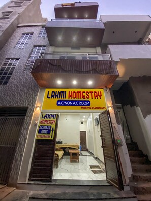 Fachada del alojamiento
