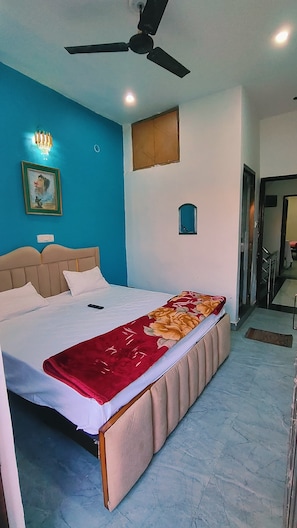 Free WiFi - Laxmi Homestay (Varanasi)
