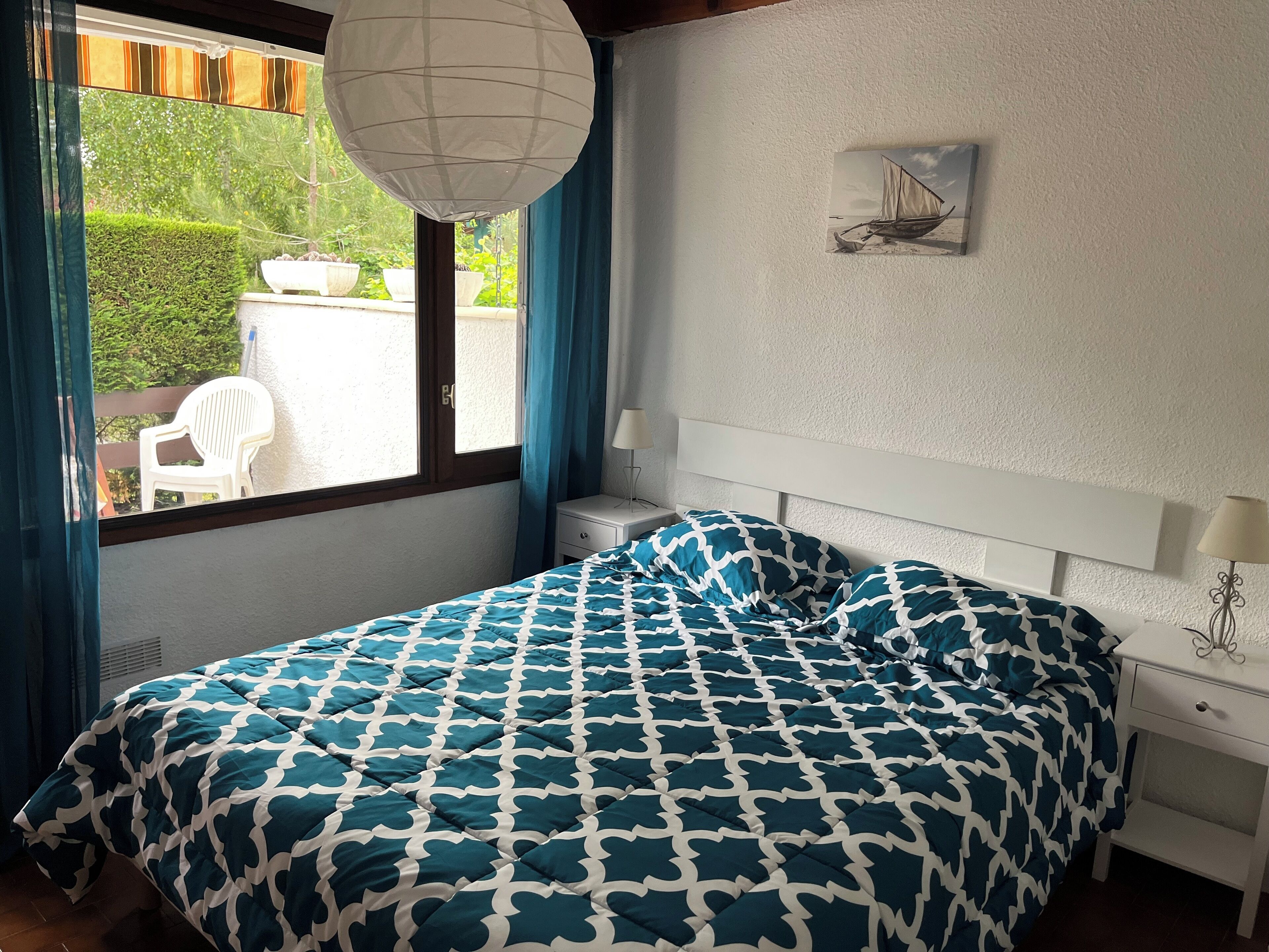 2 chambres, fer et planche à repasser, Wi-Fi, draps fournis