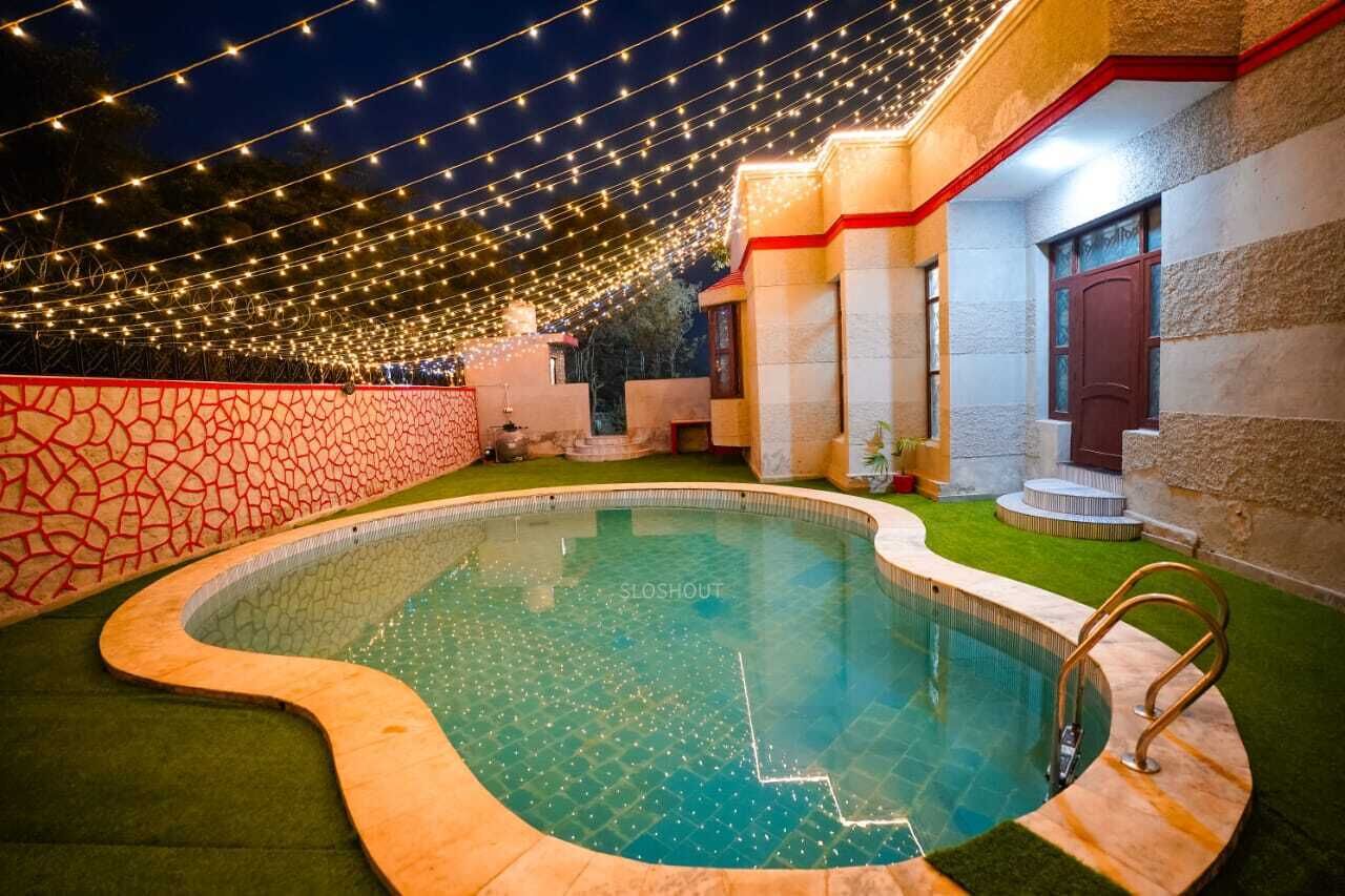 Classic Room | Desk, free WiFi