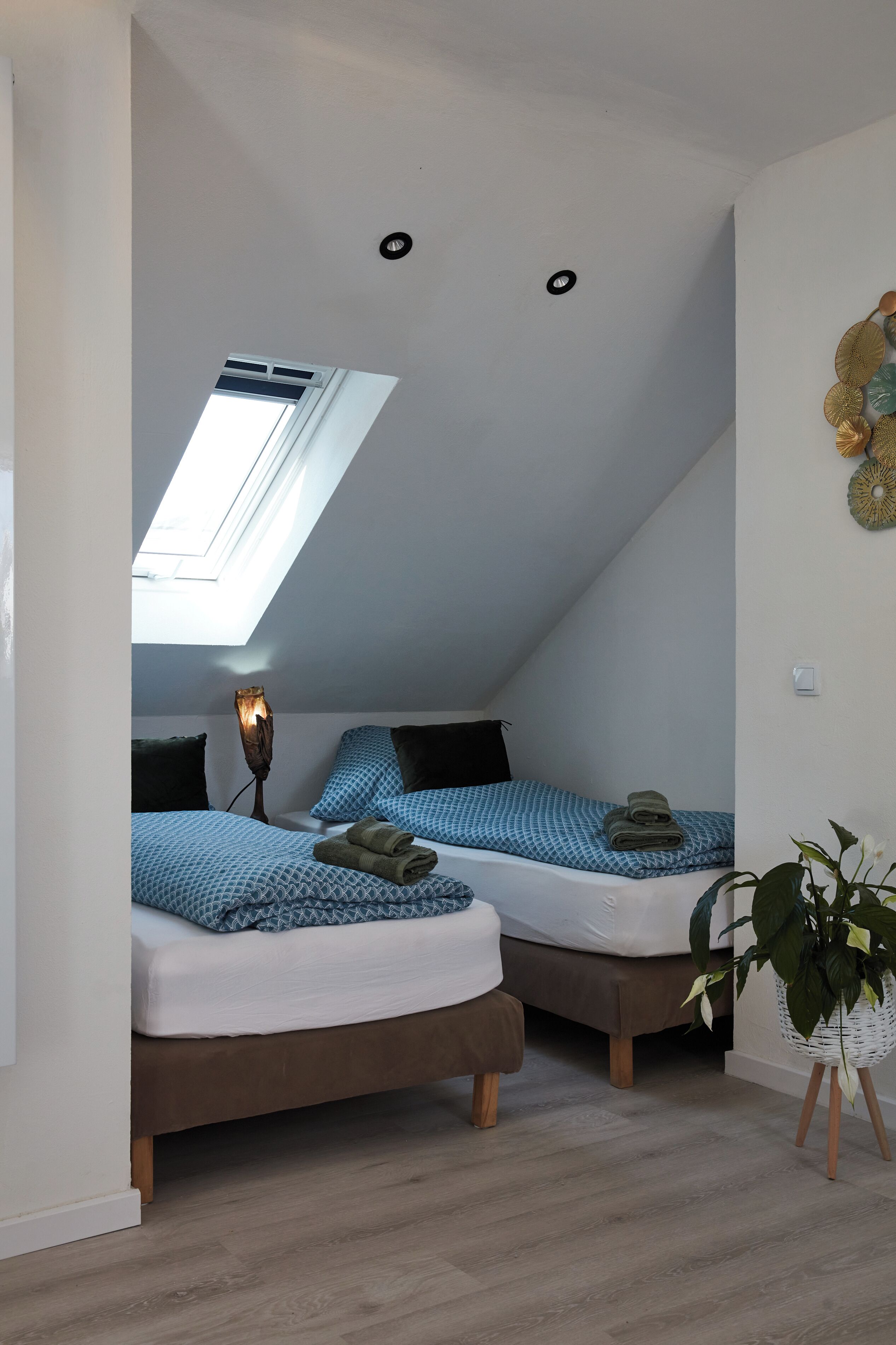 1 soverom, strykejern/-brett, wi-fi (inkludert) og sengetøy